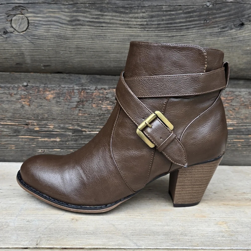 Nine West Dont Do It Y2K Western Boho Revival Harness Block Heel Bootie 8M
